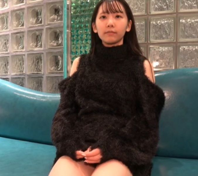 2000元约啪平时很少出来做的苗条时尚性感大美女,想让她晚点走美女让他8000元包夜可以不限次数干!